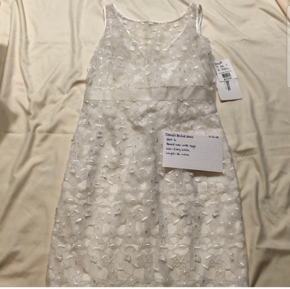 -DAVIDS BRIDAL- Elegant White &  Ivory Floral Dress NWT : SZ 6